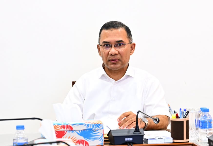 বন্ধ সরকারি শিল্পকারখানা পুনরায় চালু করতে বৈঠকে প্রধানমন্ত্রীর নির্দেশ