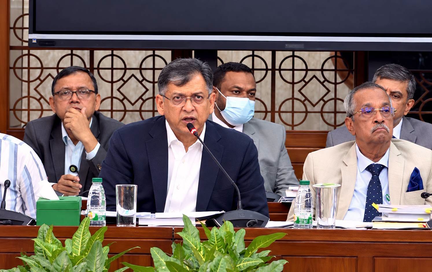 সংবিধান সংশোধন বিশেষ কমিটির ৮ম বৈঠক অনুষ্ঠিত 📅