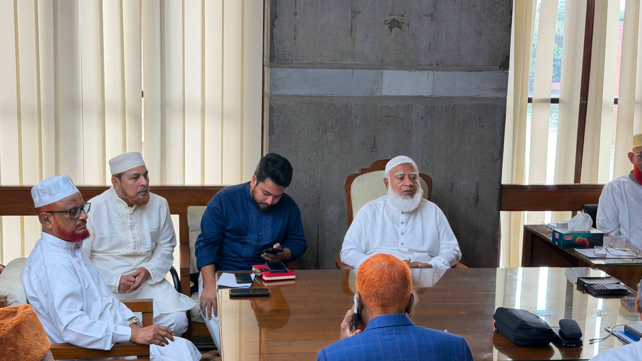 বিরোধীদলীয় নেতার সভাপতিত্বে সংসদ অধিবেশন পূর্ববর্তী গুরুত্বপূর্ণ বৈঠক অনুষ্ঠিত