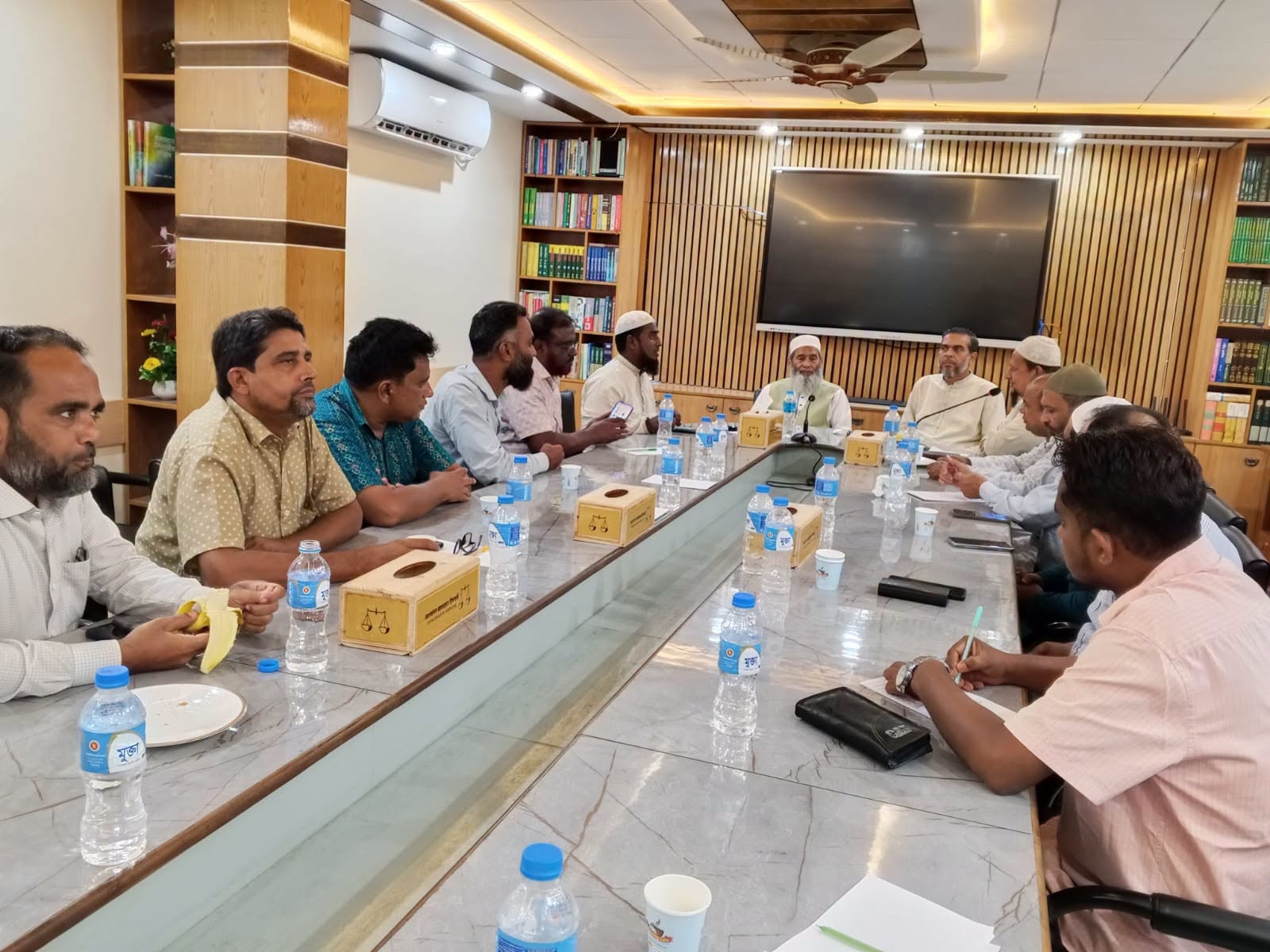 জামায়াতে ইসলামী ও নন এমপিও শিক্ষক ঐক্য পরিষদের বৈঠকে শিক্ষকদের মানবিক দাবি তুলে ধরা
