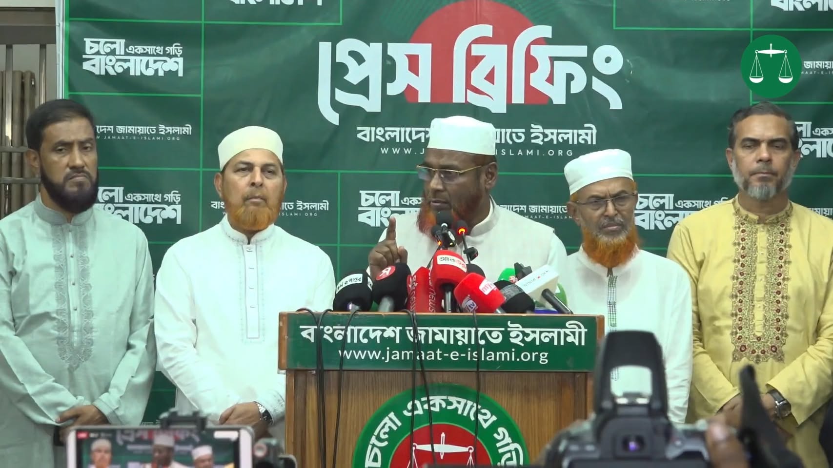 জামায়াতে: আওামী-বিএনপি উভয়েই কর্তৃত্ববাদী, কোন পার্থক্য নেই