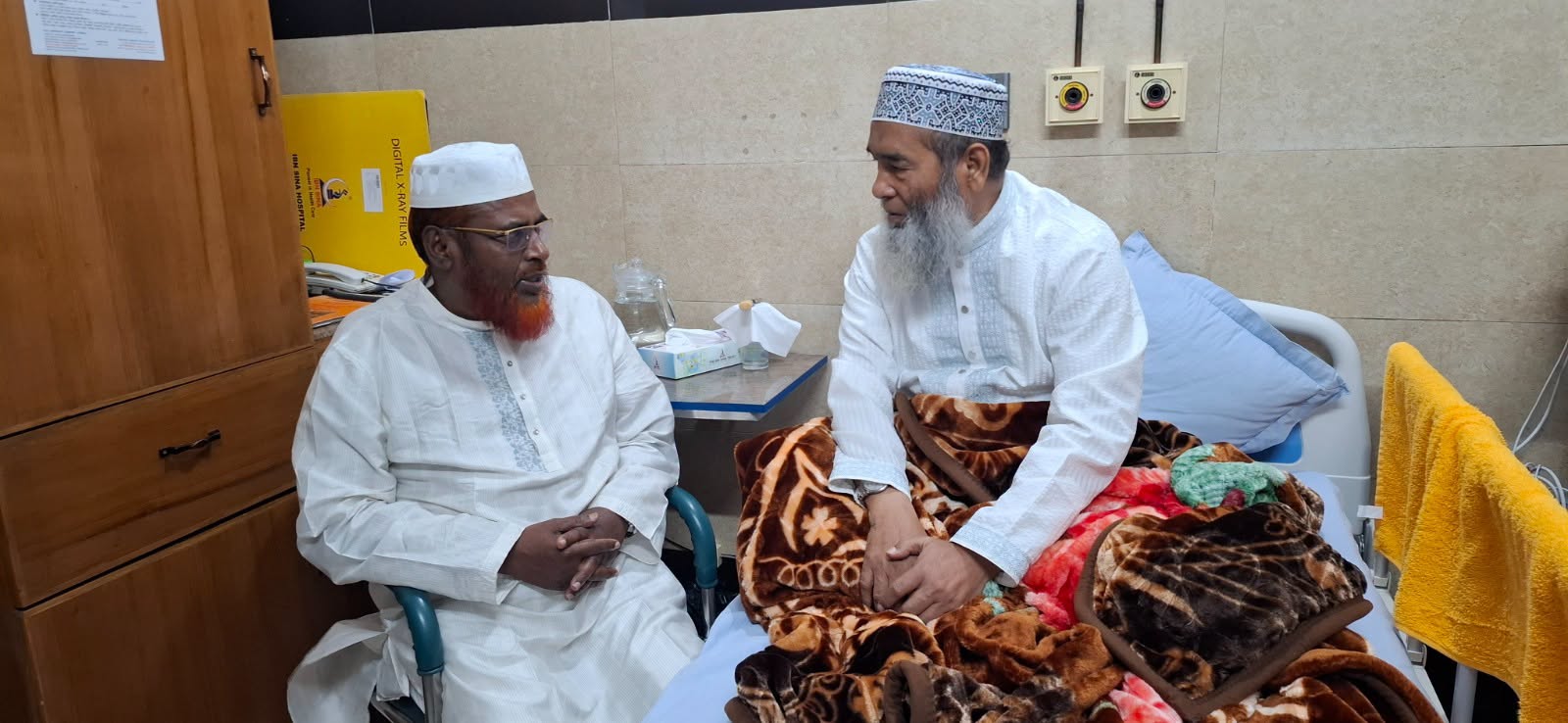 জামায়াতের সেক্রেটারি জেনারেল হাসপাতালে দেখেন নায়েবে আমীর অধ্যাপক মুজিবুর রহমান