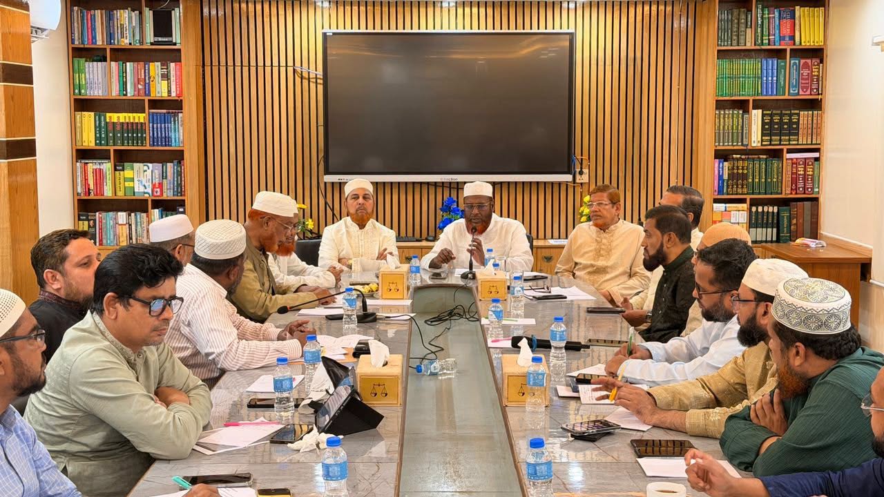 জামায়াতে ইসলামী: ঢাকা-কুষ্টিয়া লংমার্চের প্রস্তুতি সভা, ৩১ অক্টোবর উদ্বোধন ডা. শফিকুর রহমানের বক্তব্যে 🚶‍♂️📢