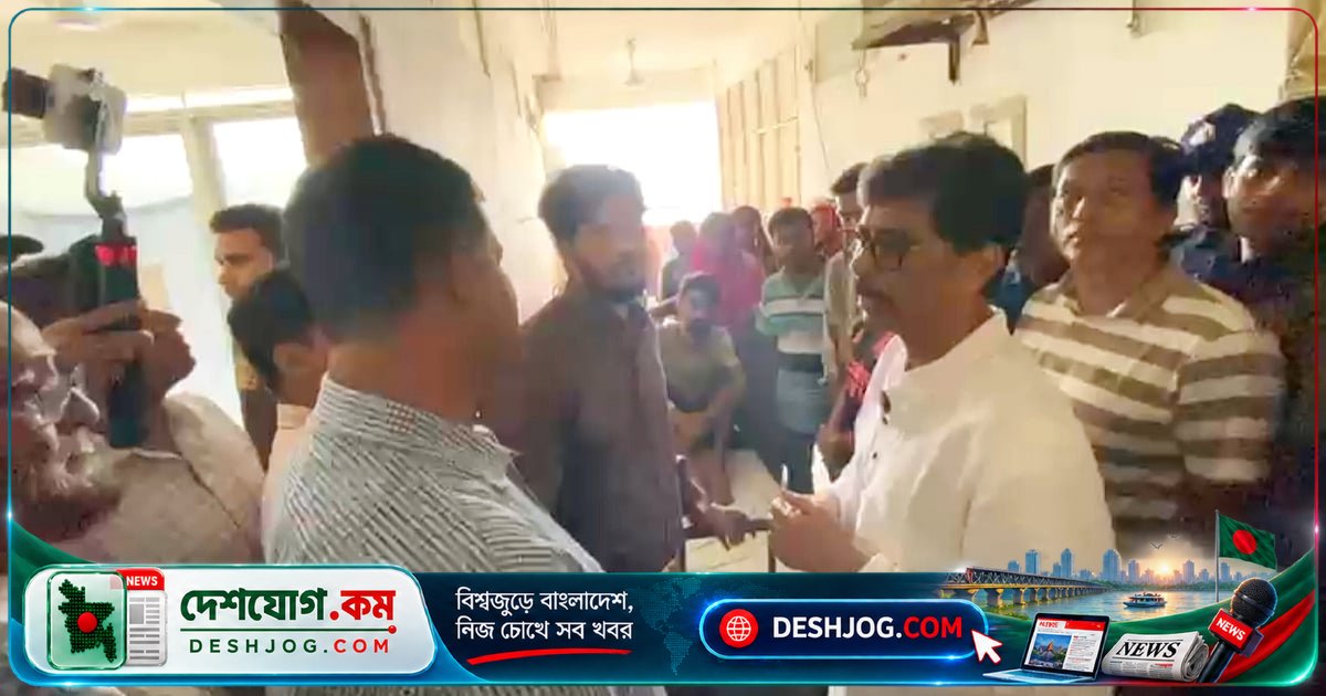 কুমিল্লা মেডিকেল কলেজ হাসপাতালের অপরিচ্ছন্ন শৌচাগার দেখে ক্ষুব্ধ কৃষিমন্ত্রী নিজেই পরিষ্কারের ঘোষণা দিলেন