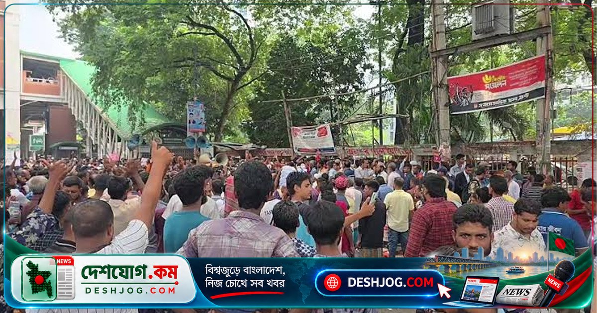 রাজধানীর প্রেস ক্লাব এলাকায় অটোচালকদের দাবি-অবরোধে যানজট ও অটোশূন্য সৃষ্টি