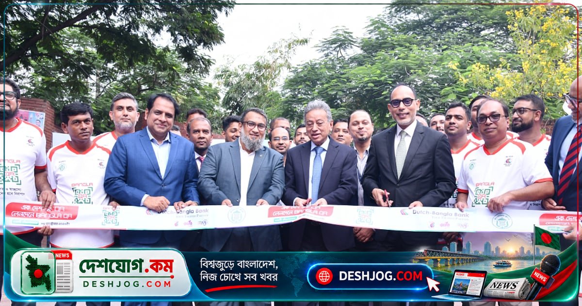 বাংলাদেশে ক্যাশলেস অর্থনীতির নতুন যুগ: ফুচকা বিক্রেতা থেকে রিকশাচালক পর্যন্ত কিউআর কোডে বিনামূল্যে লেনদেনের উদ্বোধন