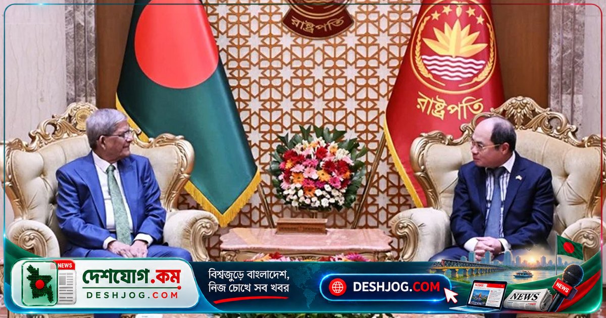 রাষ্ট্রপতির আহ্বান: ভিয়েতনামের ভিসা প্রক্রিয়া সহজ করা