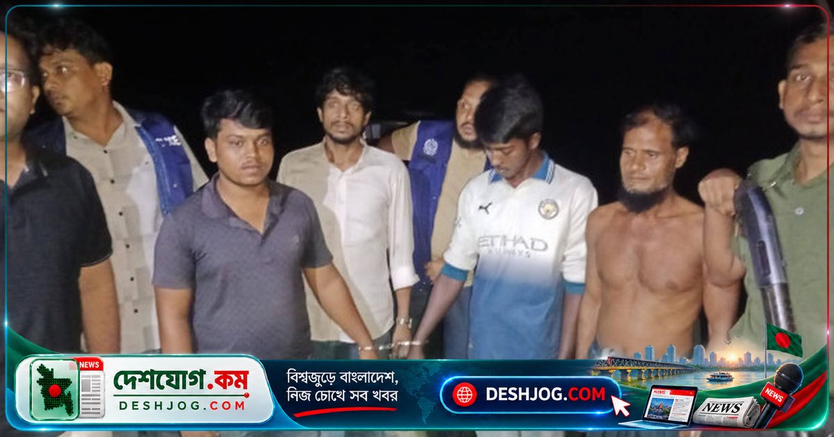 বরিশালের তেতুলিয়া নদীতে অবৈধ বালু উত্তোলন: ৩ জনকে কারাদণ্ড, ২টি ড্রেজার জব্দ