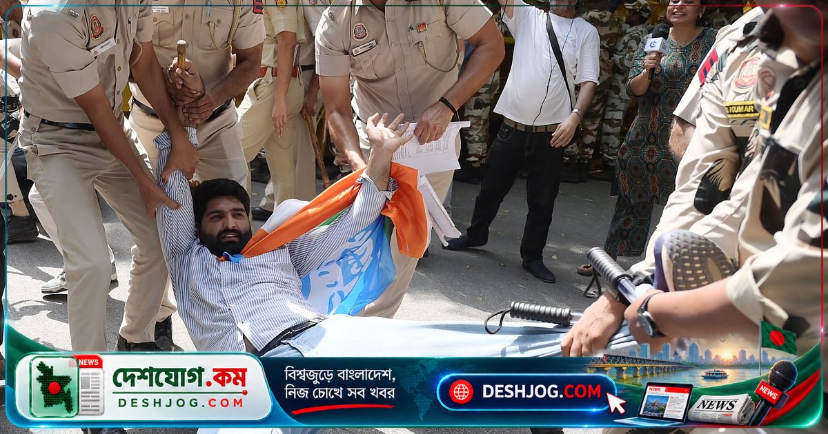 মোদি সরকারের দুটি রাজ্যে পুলিশের ভিন্ন প্রতিক্রিয়া: মুম্বাইতে শান্তি, দিল্লিতে মারপিটের প্রস্তুতি