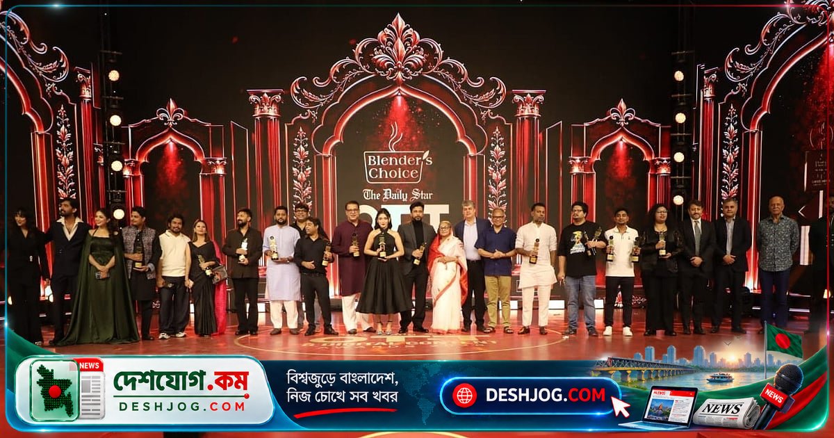 ওটিটি অ্যাওয়ার্ডসের জমকালো অনুষ্ঠানে চরকি প্ল্যাটফর্মের বাজিমাত: ১৭টি পুরস্কার জিতেছে বাংলাদেশের শিল্পী-শিল্পকর্ম