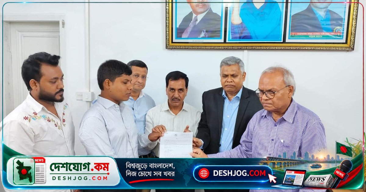 দৃষ্টিহীনতা পেরিয়ে স্বপ্নের চাকরি পেলেন শাকিল: প্রধানমন্ত্রীর উদ্যোগে নবম গ্রেডে নিয়োগ