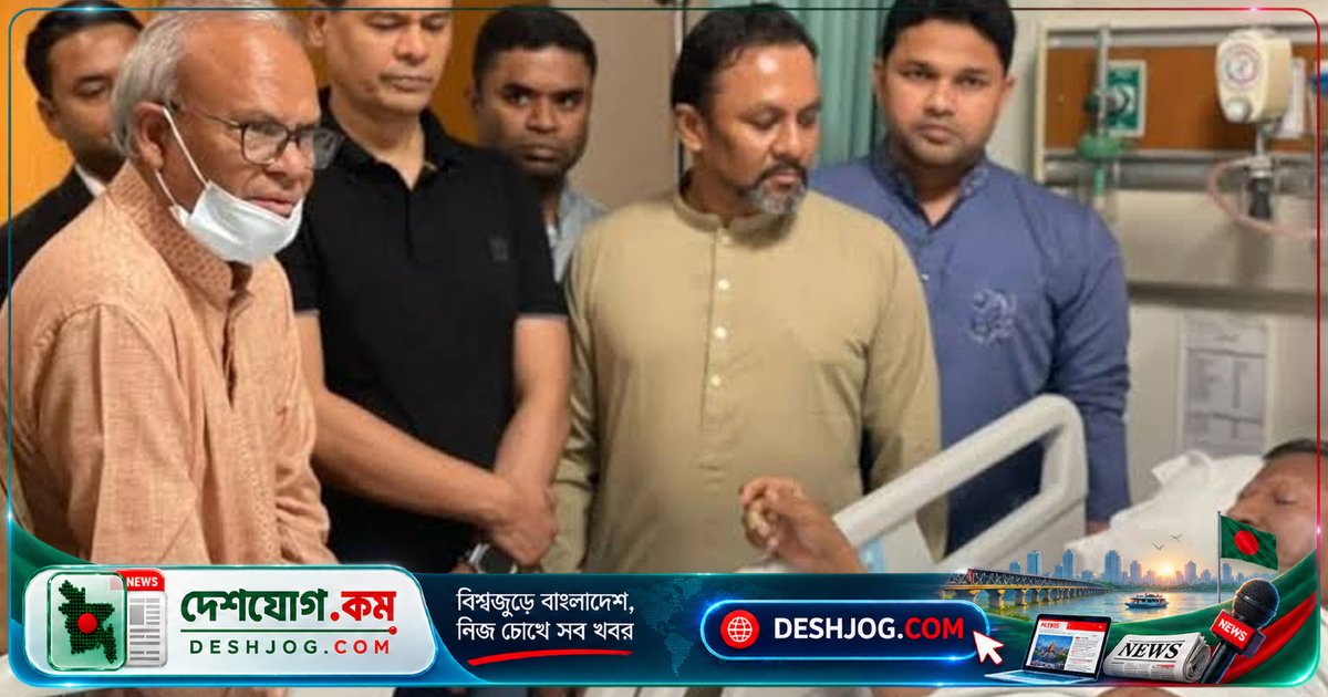 সড়ক দুর্ঘটনায় আহত জনপ্রশাসন প্রতিমন্ত্রী আবুল বারীকে দেখতে আসেন বিএনপির রিজভী