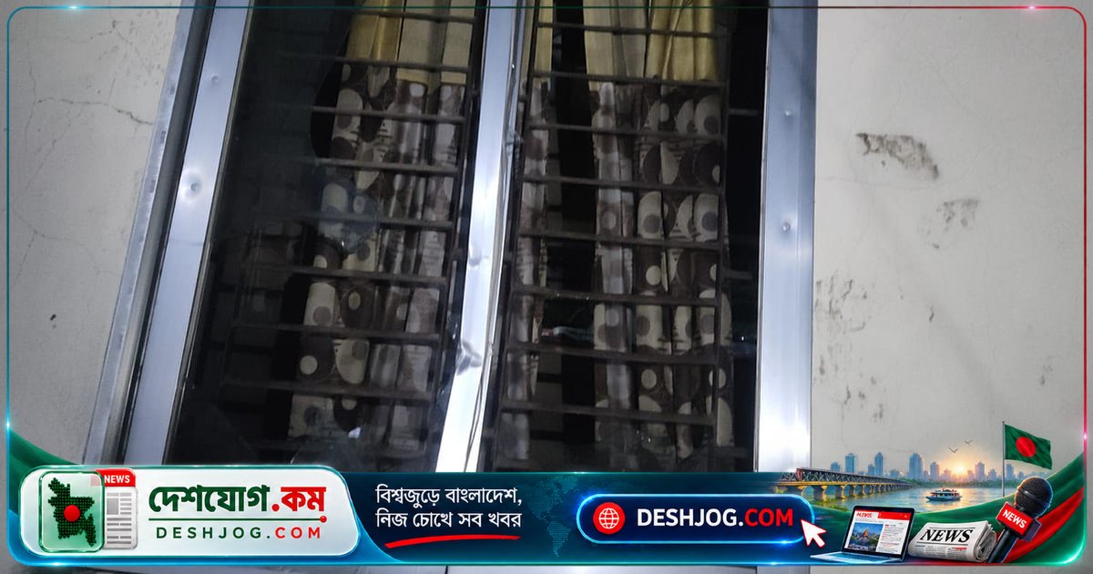 ময়মনসিংহে বিএনপি নেতা ওসির কক্ষে প্রবেশের বিরোধে পুলিশের সংঘর্ষ, পরে থানা ভাঙচুরে জড়িত ৪০-৫০ জন