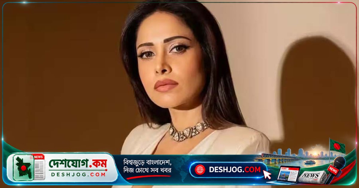 বলিউড অভিনেত্রী নুসরাতের মেরুদণ্ডে চিড়: এয়ার অ্যাম্বুলেন্সে মুম্বাই চিকিৎসা