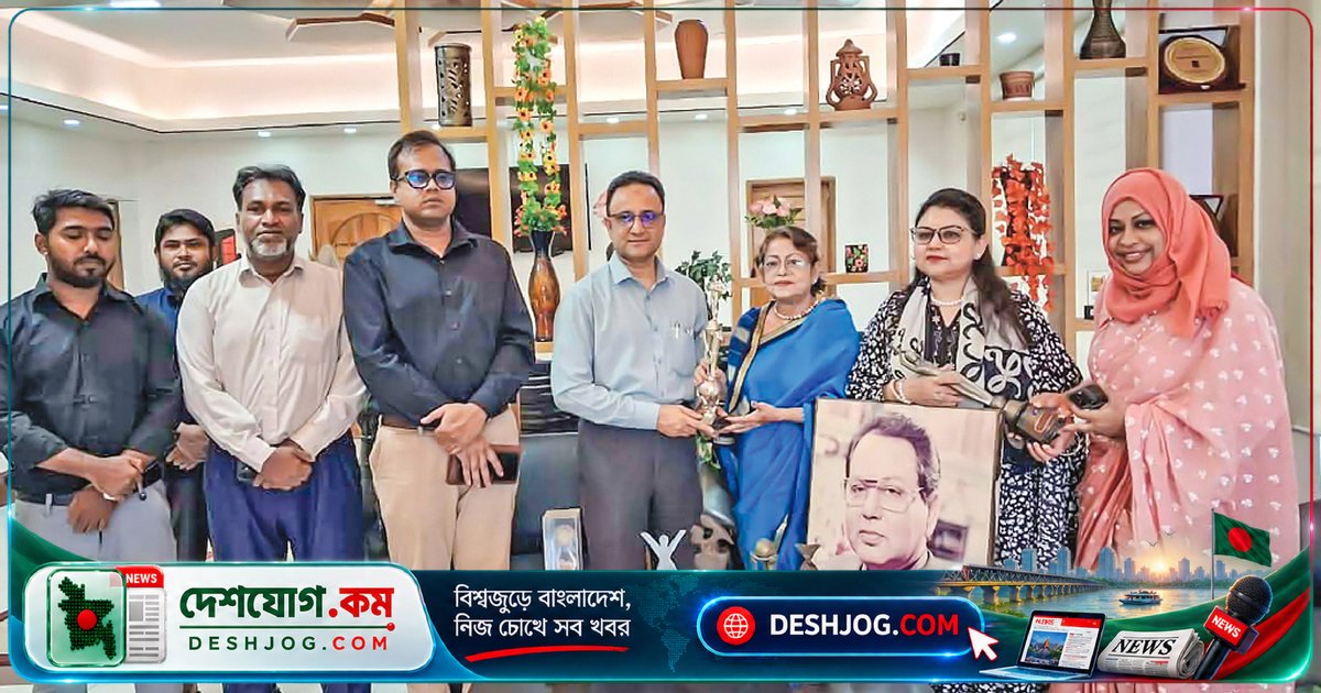 বুলবুল আহমেদের স্মৃতি সংরক্ষণে ফিল্ম আর্কাইভে প্রদান করা হলো তাঁর পুরস্কার ও সামগ্রী