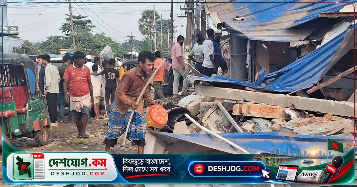 চট্টগ্রামের কর্ণফুলীতে সিডিএর তৎপরতায় উচ্ছেদ ১০০-এর অধিক অবৈধ দোকান, স্কুল ফিডিং দুধে অসুস্থ ১৯ শিক্ষার্থী