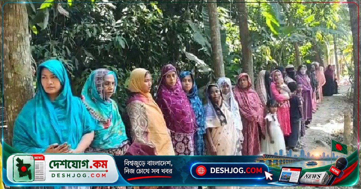চাঁদপুরে ৫০ বছরের চলাচল পথ বন্ধে পরিবারদের বিপদ: প্রশাসনের হস্তক্ষেপ দাবি