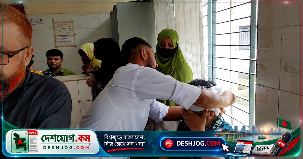চাঁপাইনবাবগঞ্জে হাসপাতালে দালালদের হামলায় মা-ছেলে আহত, মাথায় সেলাই