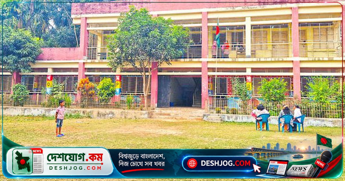 চাঁপাইনবাবগঞ্জে ৭০৭টি প্রাথমিক বিদ্যালয়ে শিক্ষক সংকট: ৬০৫ পদ শূন্য, শিক্ষার্থীদের পাঠদান চাপে পড়ে