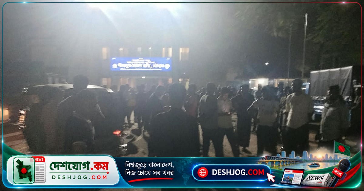 চট্টগ্রামের সীতাকুণ্ডে পুলিশ সদস্যকে মারধর করে যুবদল নেতা, বিএনপি নেতাদের জিম্মায় ছেড়ে দেয়া হয়