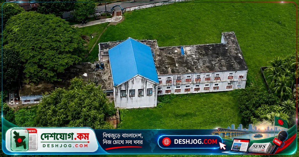 ছোটবেলার সেই মাঠে বয়ে গিয়েছিল নির্মল শৈশবের স্বপ্ন