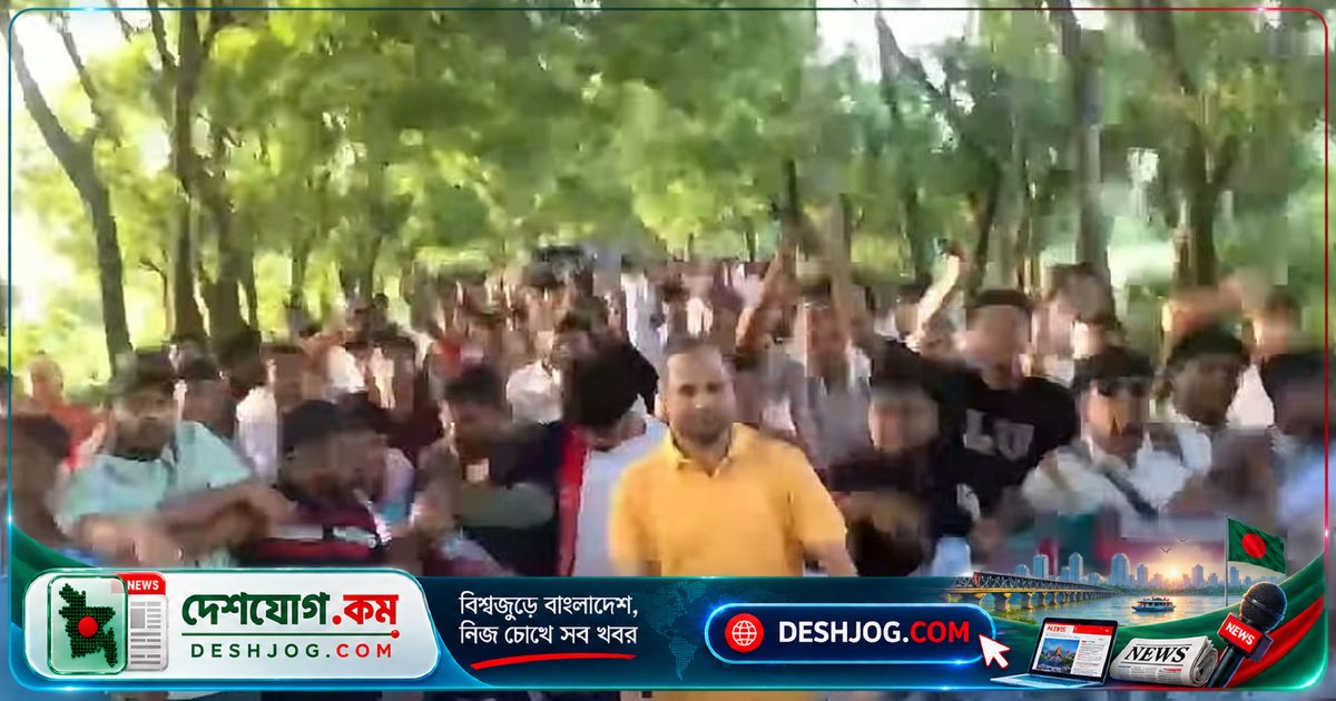 চট্টগ্রামের আনোয়ারায় নিষিদ্ধ ঘোষিত সংগঠনের শতাধিক কর্মীর ঝটিকা মিছিল