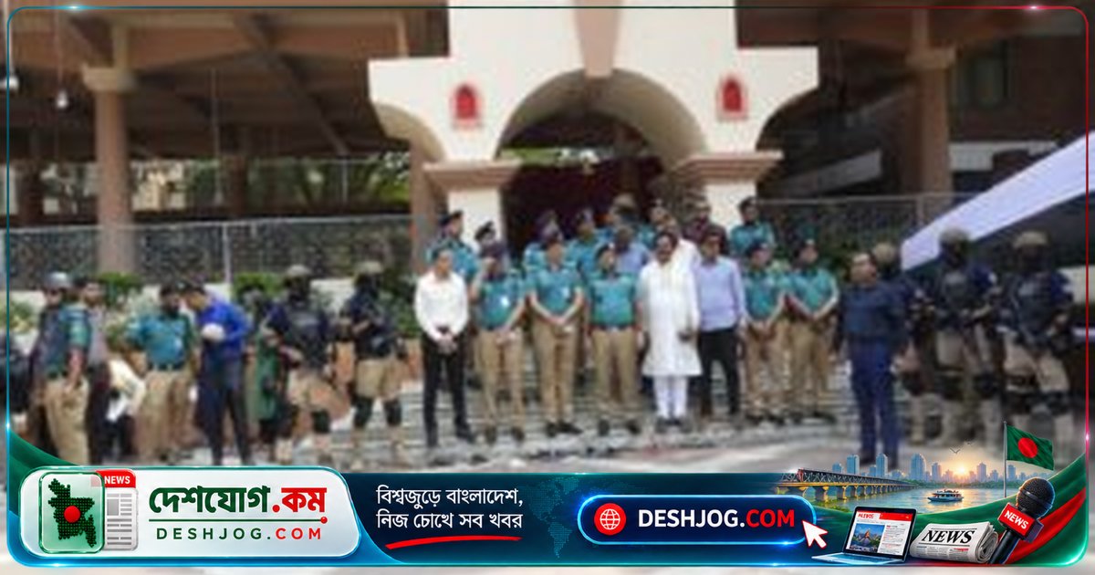 শারদীয় দুর্গাপূজা নিরাপত্তা নিশ্চিত করতে ঢাকেশ্বরী মন্দিরে বম্ব ডিসপোজাল ইউনিটের রোবটিক মহড়া পরিচালনা