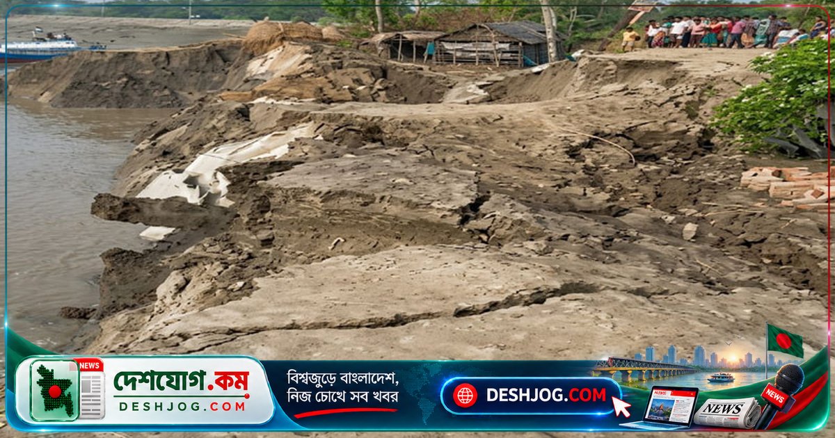 খুলনা দাকোপে ঢাকী নদীর ভাঙনে বেড়িবাঁধ ধ্বংস: ৩০০ বিঘা জমি ও বাড়িঘর নদীগর্ভে