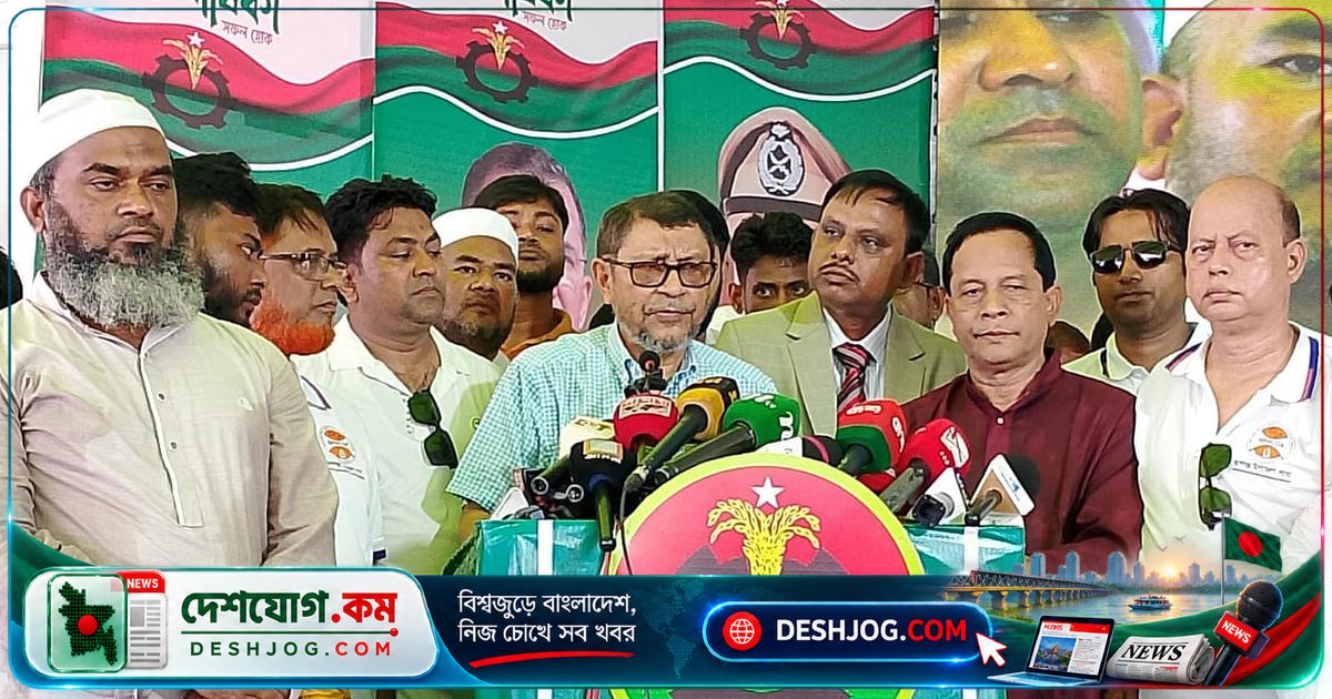 ডেঙ্গু প্রতিরোধে ঐক্যবদ্ধ পরিচ্ছন্নতা অভিযান: স্বাস্থ্যমন্ত্রী সাখাওয়াত হোসেনের আহ্বান