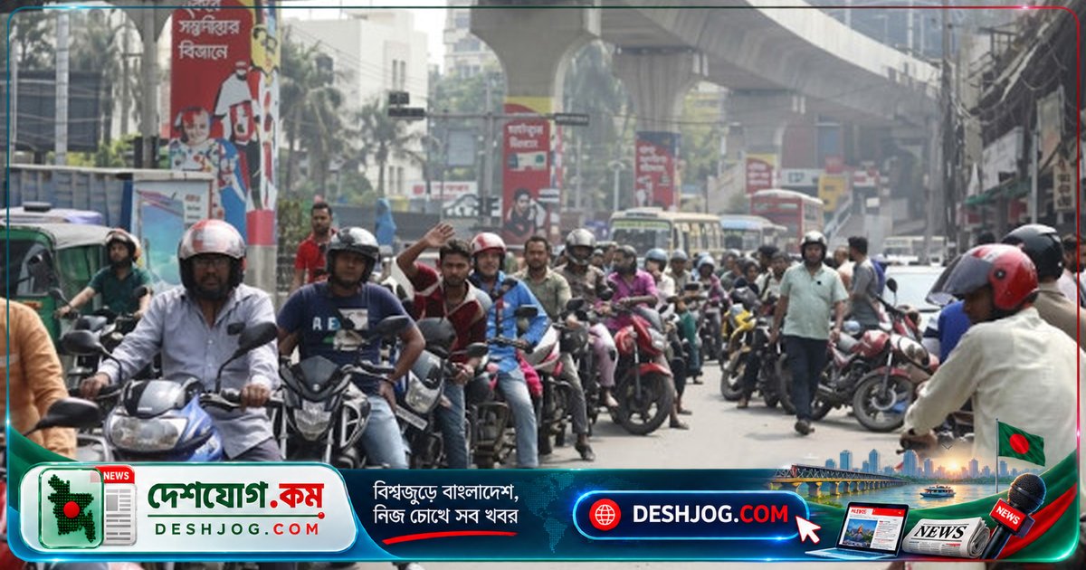 ঢাকায় পেট্রোলের দীর্ঘ সারিতে দিনরাত কাটাচ্ছেন মানুষ, ১০-১২ ঘণ্টা পর্যন্ত লাইন!