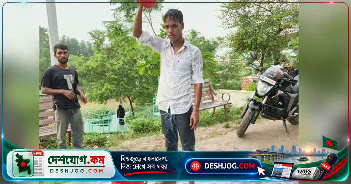 ভালোবাসায় ব্যর্থ হয়ে দুধস্নানে নতুন জীবনের প্রতিজ্ঞা জয়পুরহাটের যুবকের