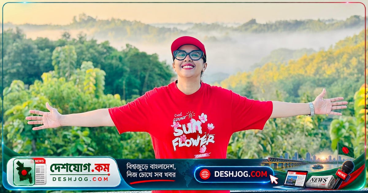 বান্দরবানের পাহাড়-সাগরের আকর্ষণে ফাতিমা তুয যাহরা ঐশী: ‘এই জায়গায় ফিরে আসতে চাই’