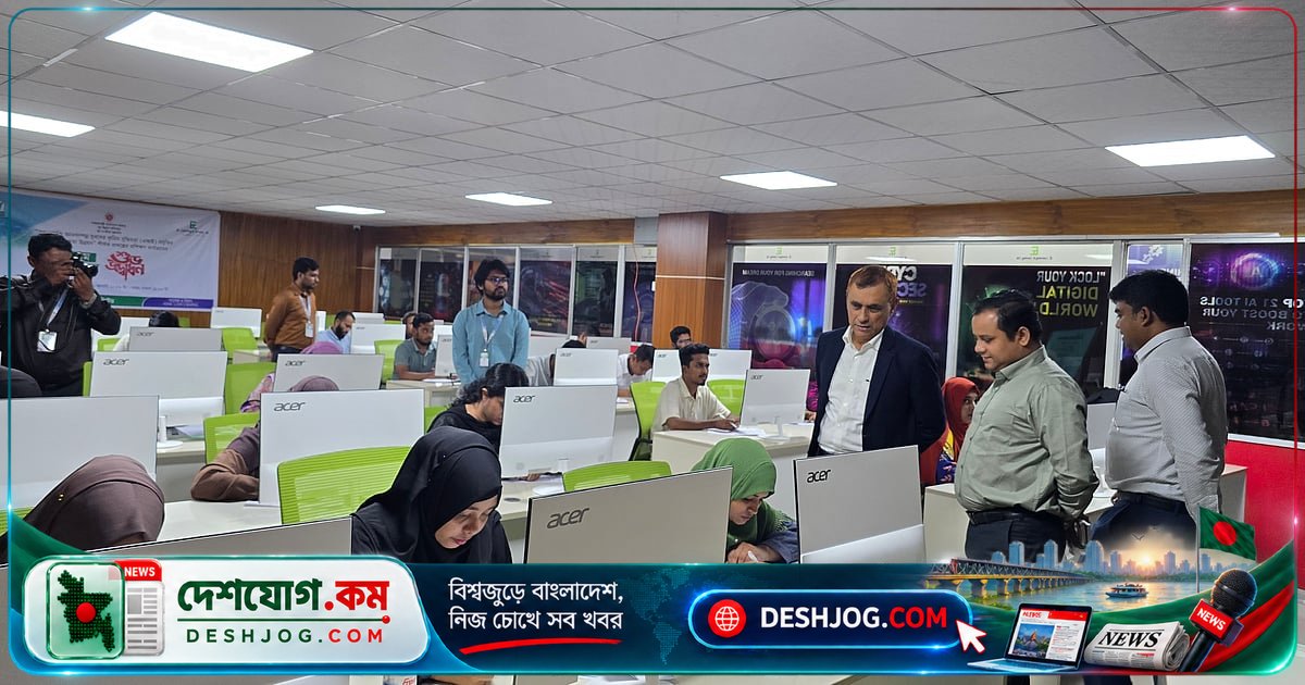 ৬৪ জেলায় ফ্রিল্যান্সিং প্রশিক্ষণে অংশ নেয় ৫২ হাজার প্রার্থী, লিখিত পরীক্ষা শেষ