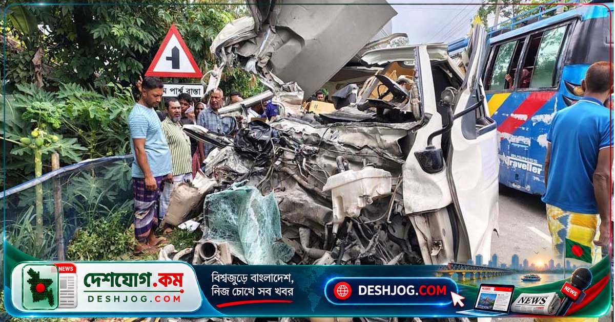 গাইবান্ধায় দুই সড়ক দুর্ঘটনা: মাইক্রোবাস চালক ও কলেজ হিসাবরক্ষক নিহত