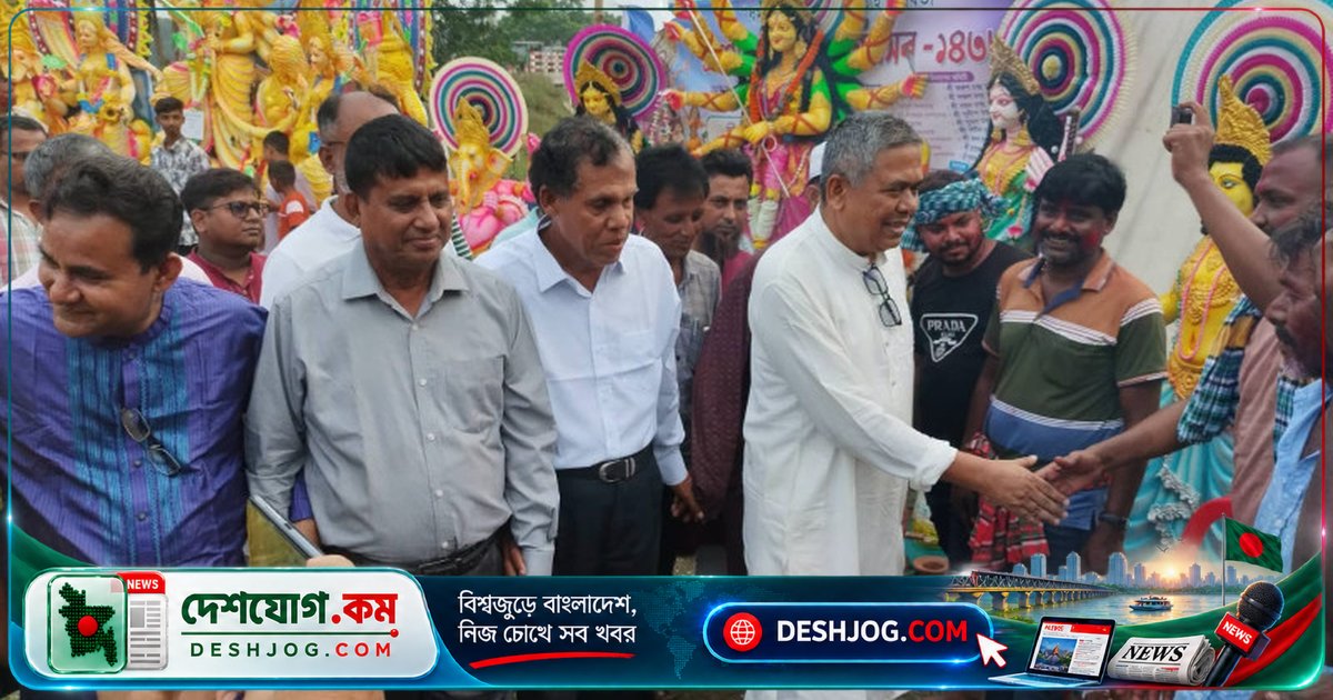 গাজীপুরের ঐতিহ্যবাহী বিজয়া দশমীতে এমপি রফিকুল ইসলাম বাচ্চু: ধর্মীয় ঐক্য ও সম্প্রীতির আহ্বান