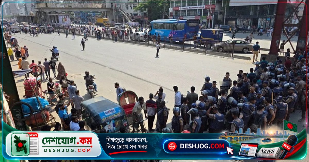 উত্তরায় পোশাক শ্রমিকদের বেতন বৃদ্ধি দাবিতে মহাসড়ক অবরোধে যানজটের জ্বালা
