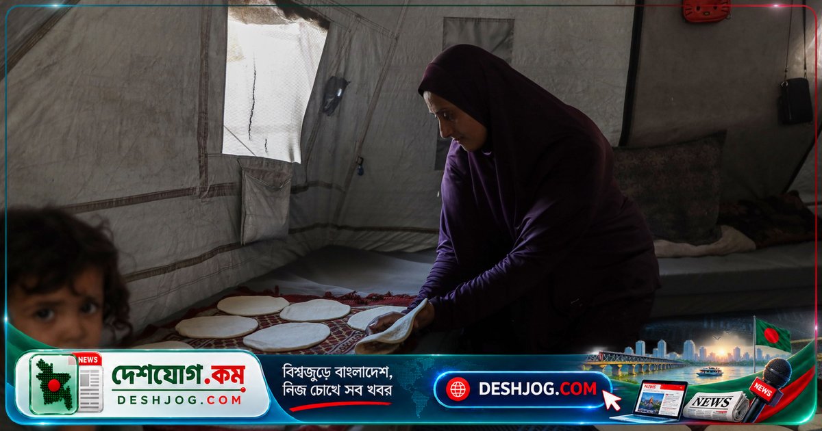 গাজায় যুদ্ধবিধ্বস্ত পরিবারদের জীবনযাপনে রটী: আন্তর্জাতিক লালচিহ্নের সহায়তায় স্কুলের কমিউনাল ওভেনে রুটি পেকানোর কাহিনী