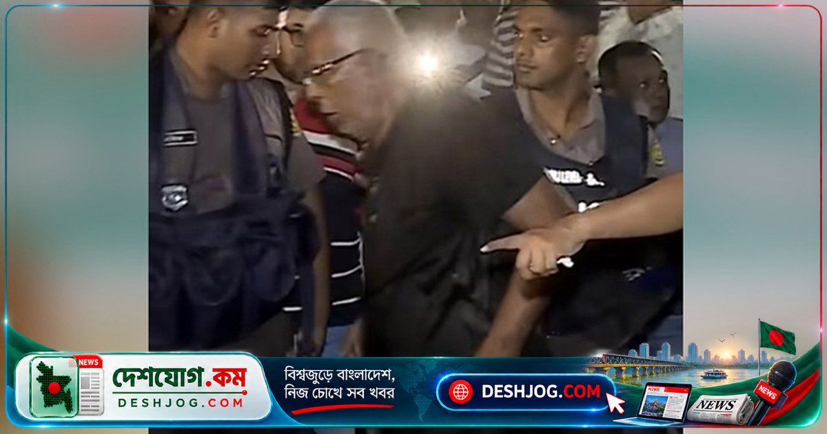 গুলিস্তা জাসদ কার্যালয়ে আওয়ামী লীগ নেতাকর্মীদের গোপন বৈঠক ভেঙে পুলিশের হাত থেকে পালানোর চেষ্টায় ড্রেনে লুকিয়ে পড়েন একজন নেতা