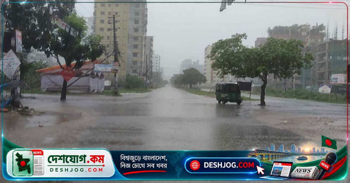 ঢাকায় মুষলধারে বৃষ্টিতে ভোগান্তি: শিক্ষার্থী ও শ্রমজীবীরা পড়লো চরম কষ্টে