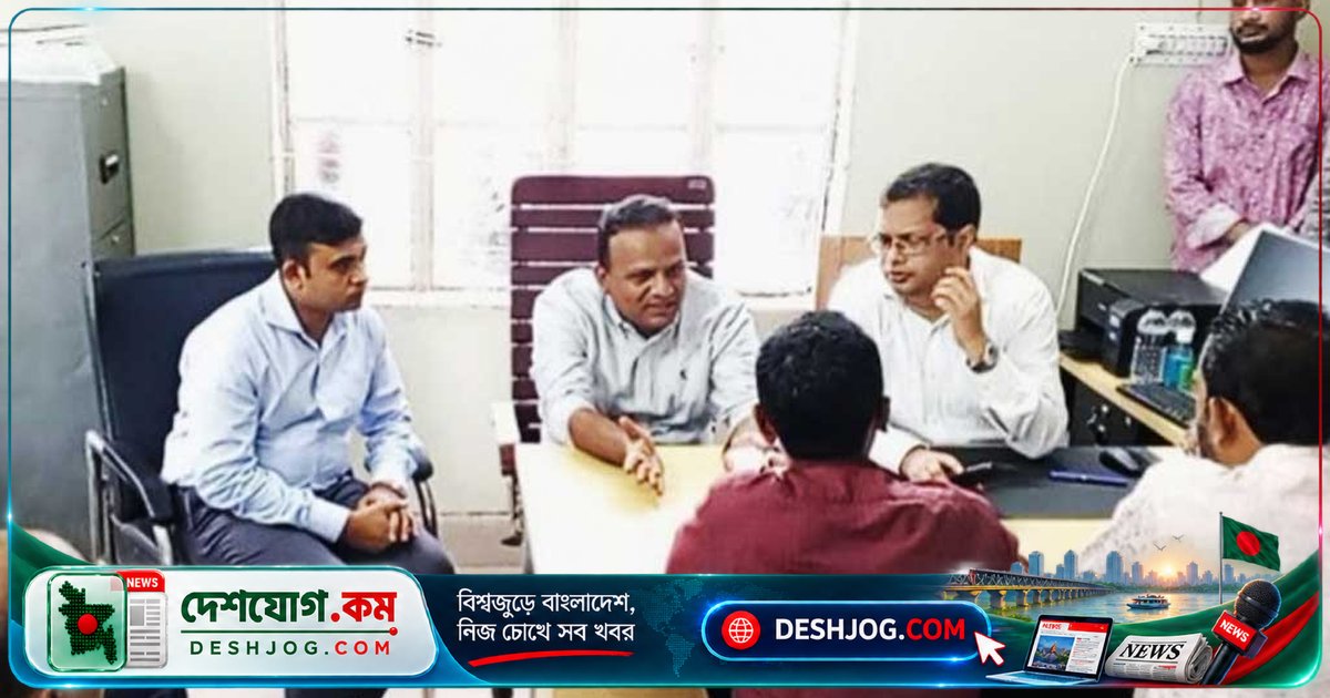 হিজলা স্বাস্থ্য কমপ্লেক্সের জীর্ণ ভবন দেখে প্রতিমন্ত্রী দ্রুত ব্যবস্থা নিতে নির্দেশ