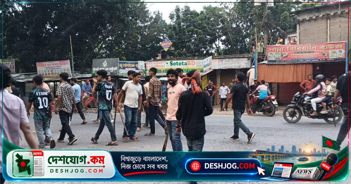 ইসলামী বিশ্ববিদ্যালয়ে ছাত্রদল-শিবিরের লাঠিচার্জ: থাপ্পড়ের ঘটনায় উত্তেজনা থেকে বিক্ষোভে পরিণত