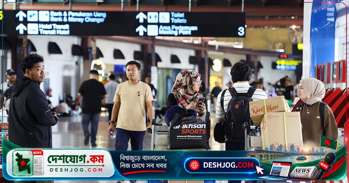 আগ্ন্যুৎপাতের ছাই ২০‑৫০ হাজার ফুট উচ্চতায় ছড়িয়ে ইন্দোনেশিয়ার আটটি বিমানবন্দর বন্ধ