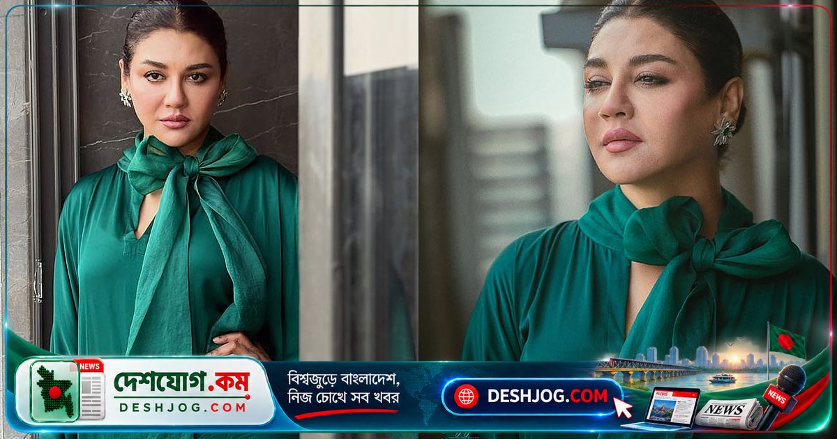 মিনিমালিস্ট স্টাইলে ডিপ সি গ্রিন পোশাকে জয়া আহসানের আভিজাত্য ফুটিয়ে তোলেন