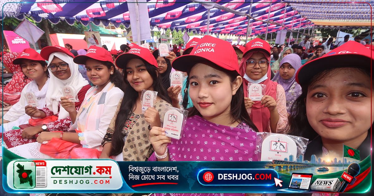 জিপিএ-৫ শিক্ষার্থীদের আনন্দে ভরা সংবর্ধনা: ‘কঠোর পরিশ্রমের ফল স্বীকার করছি’