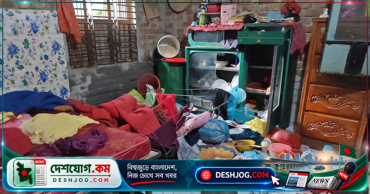 জয়পুরহাটে চাঁদাবাজির প্রতিবাদে ব্যবসায়ীকে লক্ষ্য করে মব হামলা ও লুটপাটের অভিযোগ
