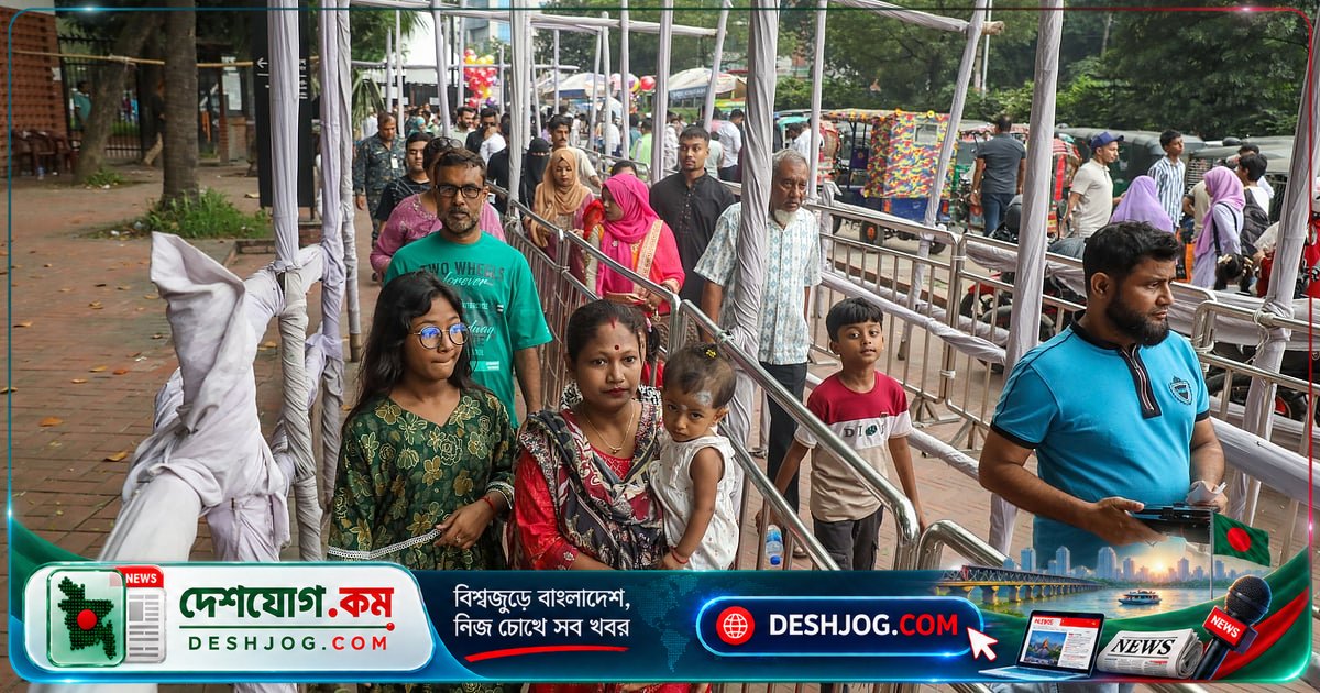 জুলাই জাদুঘরে দর্শনার্থী স্রোত নিয়ন্ত্রণে সংকট: জনবল নিয়োগ বিলম্বিত, স্মৃতিস্থল বিনষ্ট হচ্ছে