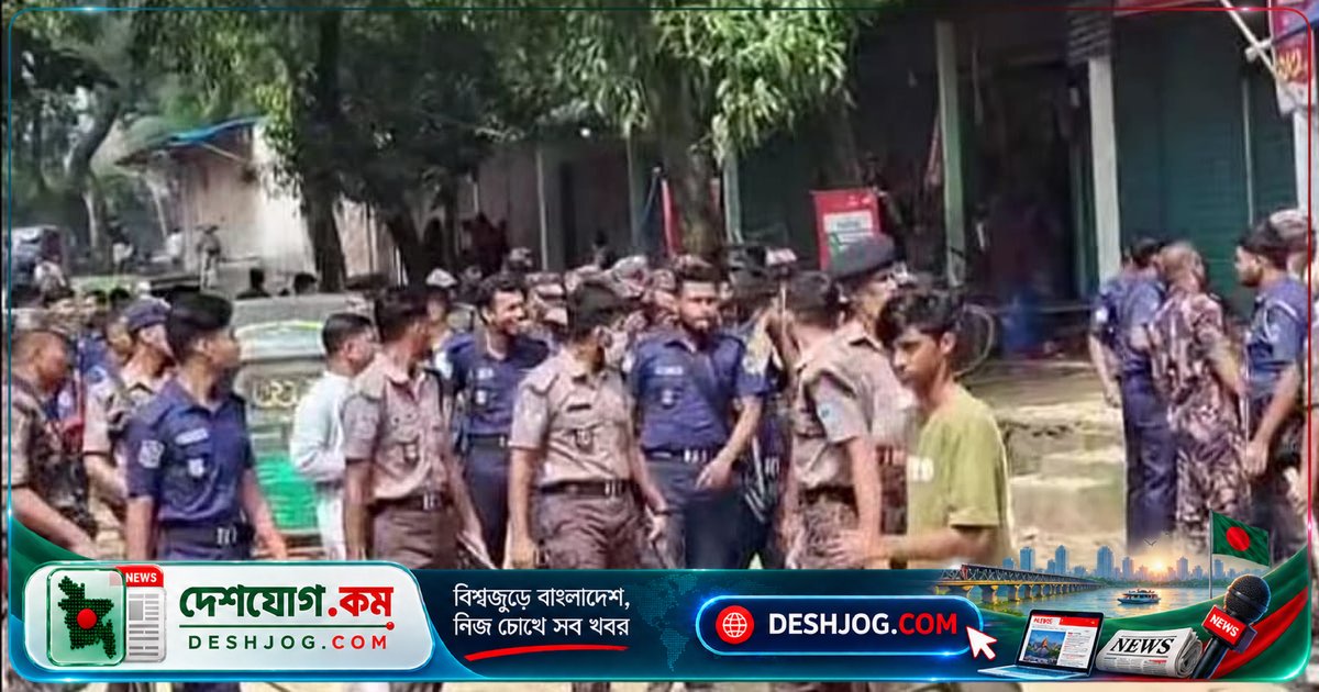 জঙ্গল সলিমপুরে গুজবে বিক্ষোভ: পুলিশ ও বিজিবি সদস্যের লাঠি-বাক্য বিনিময়, ভিডিওতে দেখা যায় বাসিন্দাদের প্রতিবাদ