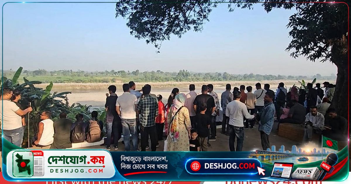 কাঞ্চনজঙ্ঘা দেখার আশায় ভিড়ে পড়লো তেঁতুলিয়া, কিন্তু মেঘে ঢাকা পাহাড় দেখেই ফিরছেন পর্যটকরা