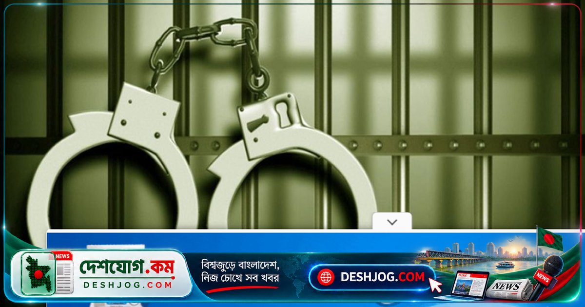 খুলশীতে অবৈধ ক্যাসিনো অভিযানে পুলিশ আটক করে ৭০ বিদেশি, উদ্ধার হয় ল্যাপটপ ও মুদ্রা