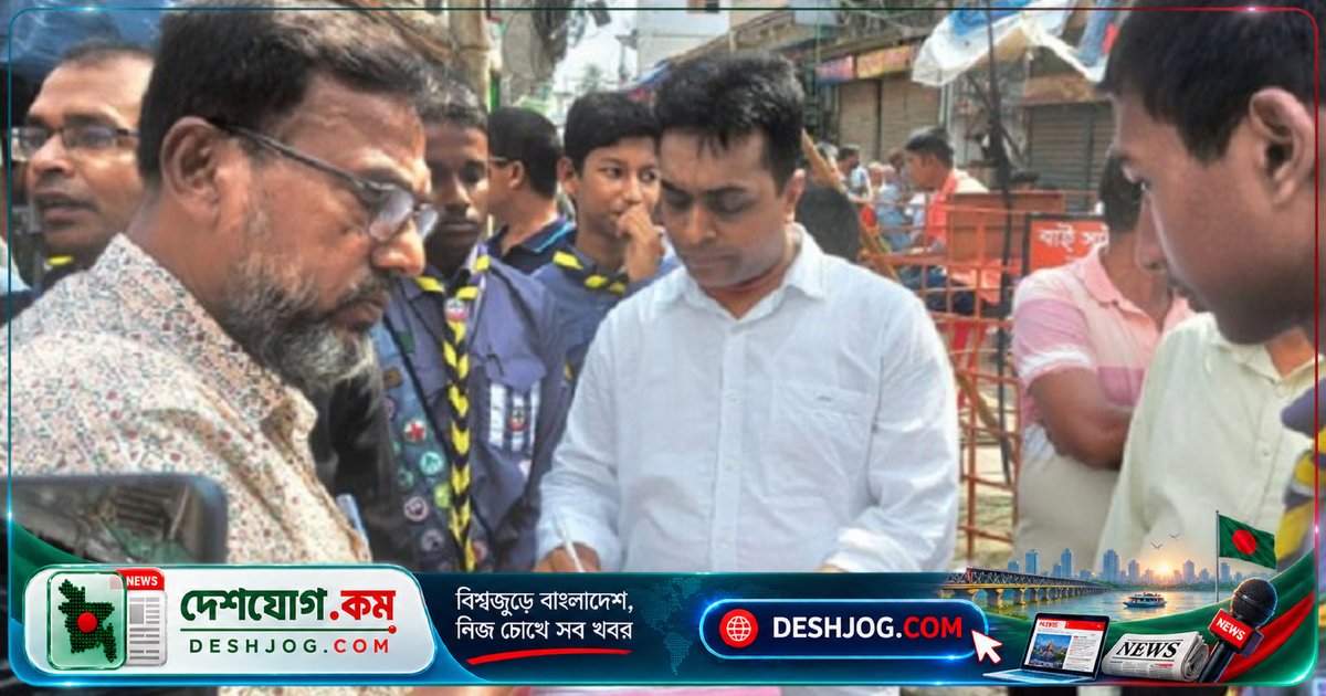 কলারোয়ায় রাস্তায় পণ্য রাখায় ৯ দোকানীকে জরিমানা ও বিস্কুট ধ্বংস: ভ্রাম্যমাণ আদালতের সিদ্ধান্ত